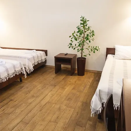 Medova Pechera Hotel