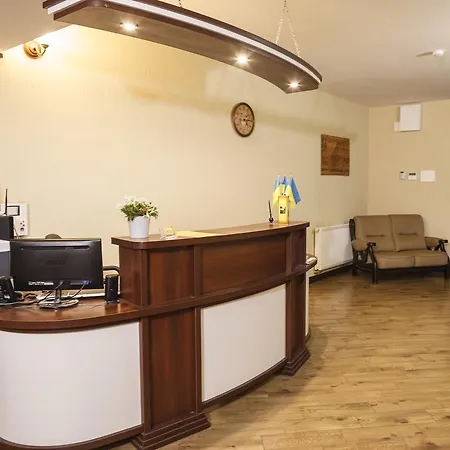 Hotel Medova Pechera *