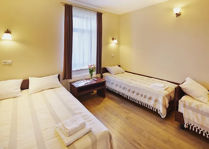 Medova Pechera Hotel *