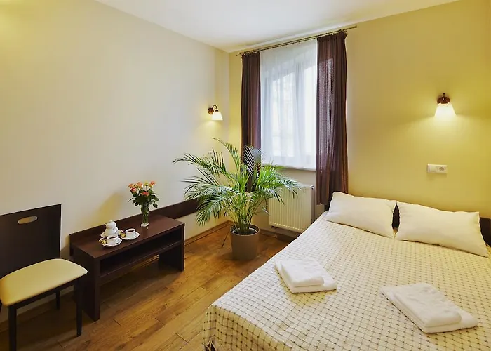 Medova Pechera Hotel *