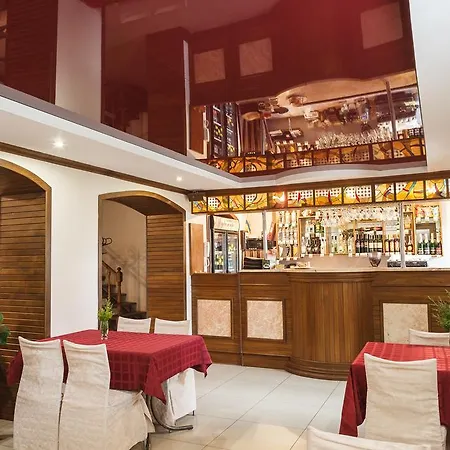 Medova Pechera * Lviv